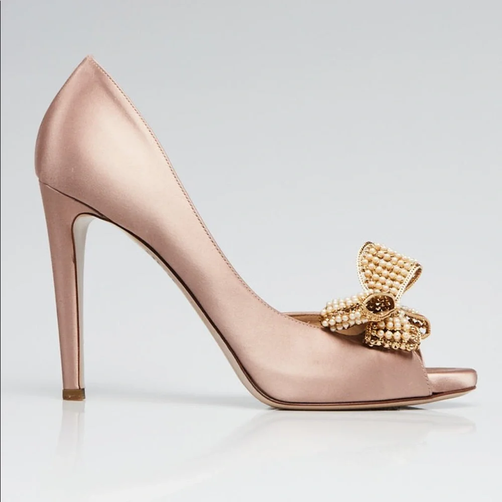 VALENTINO
Nude Satin Pearl Bow d'Orsay Pumps perfect sexy Valentine‘s shoe 💗 - Picture 2 of 11